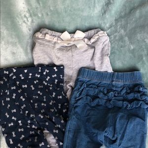 Baby girl’s pants set (3)